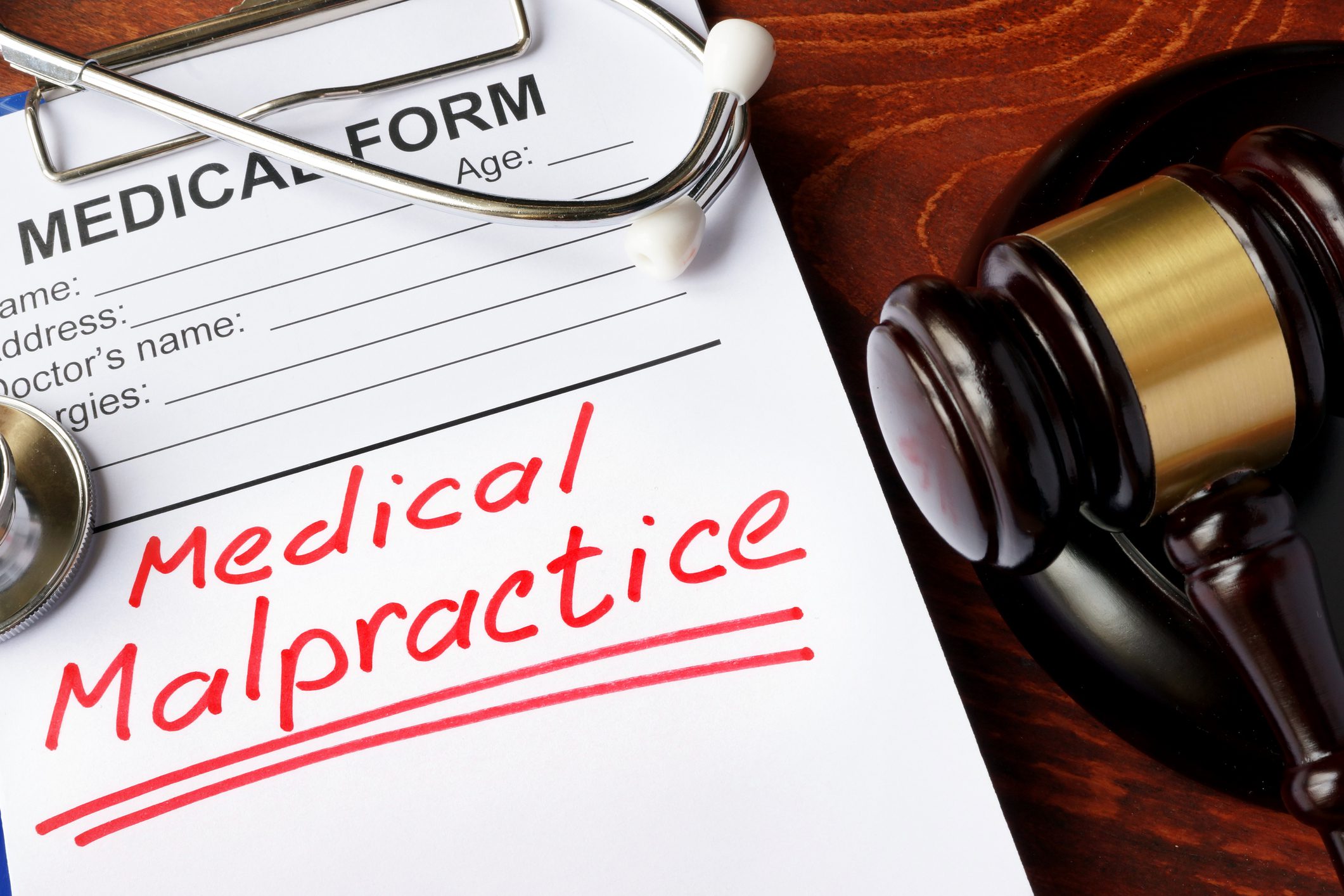 How to Choose the Right Medical Malpractice Attorney